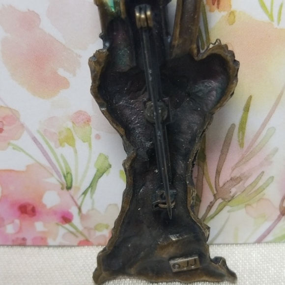 SALE! Vintage Antique Gold Color Castle Brooch! - Picture 4 of 4